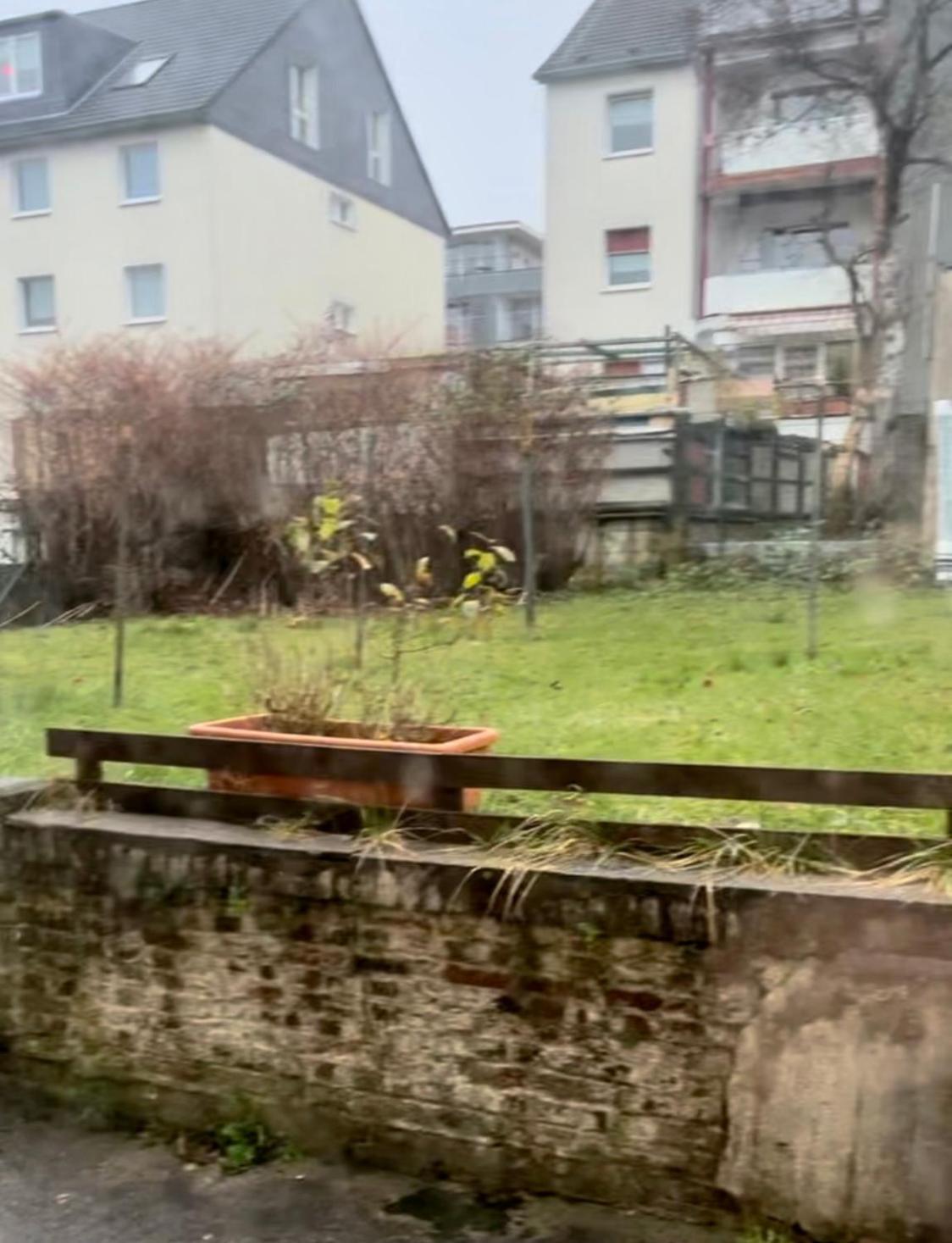 Tunnel Apartment - Nordbahntrasse, Kontaktloser Self-Check-In, Netflix Wuppertal Exterior foto